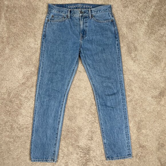 American Eagle Jeans Mens 30x28 Blue Embroidered Crest Pocket Preppy College Dad - Picture 6 of 9